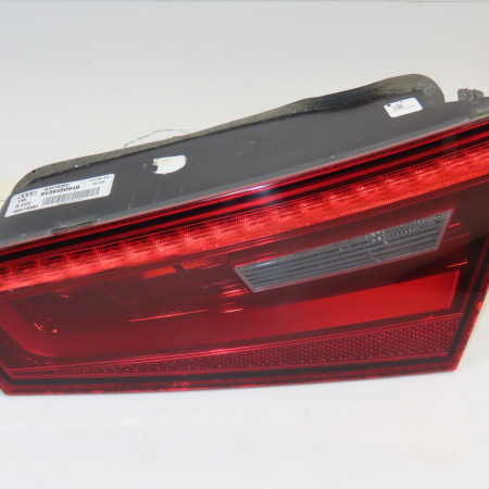 <span class="tt">Feu arrière intérieur droit occasion  </span><span class="designation"> </span>