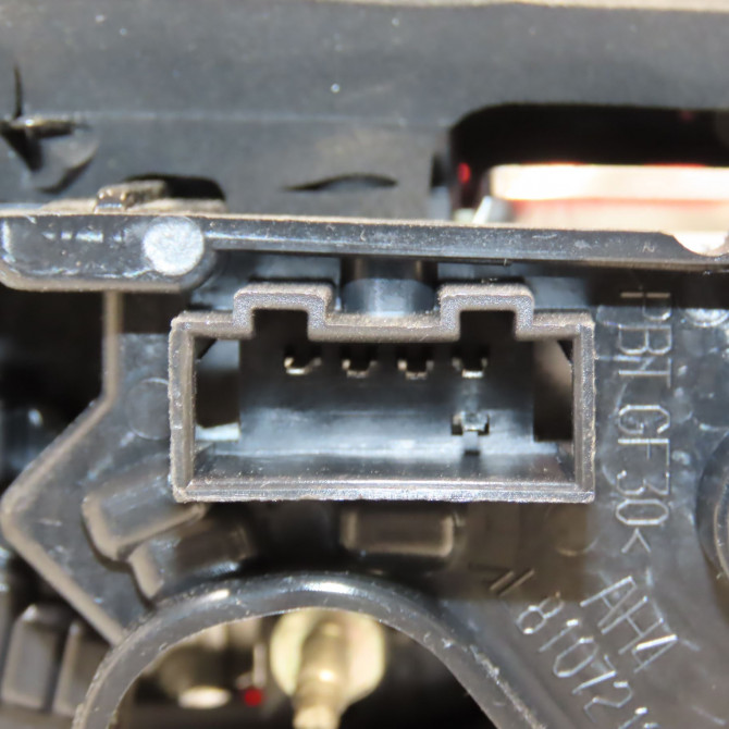 Feu arrière intérieur droit occasion  8V3945094B 3