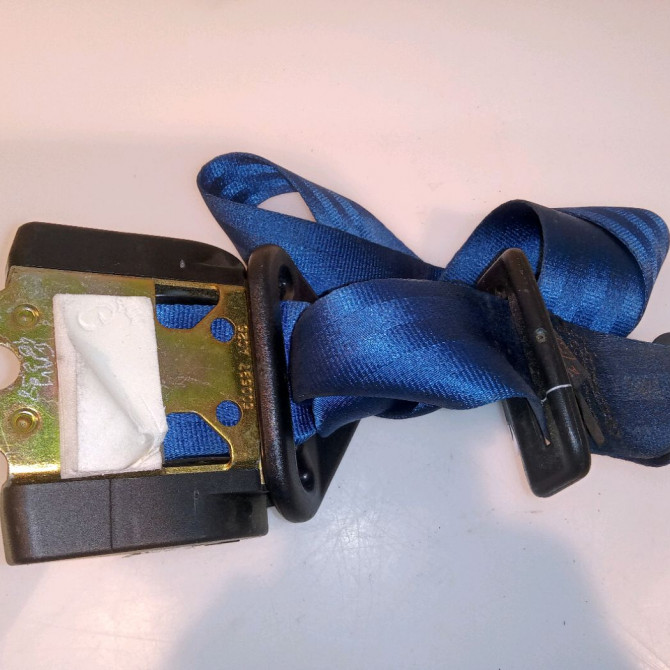 Ceinture arrière gauche occasion CITROEN SAXO Phase 2 09-1999->12-2004 1.1i 60ch 8973XL 2