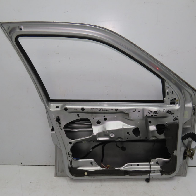 Porte avant gauche occasion VOLKSWAGEN POLO III Phase 2 11-1999->12-2001 1.4i 8v 60ch 6N4831055F 5