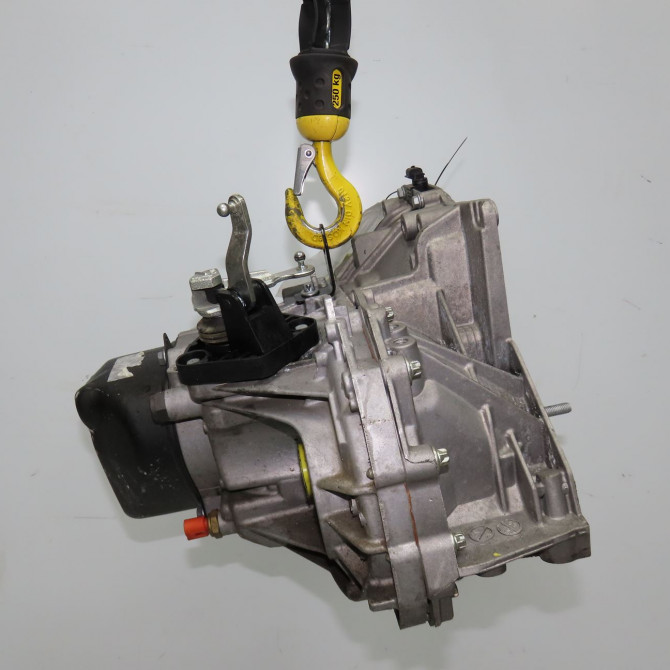 Boîte à vitesse mecanique occasion RENAULT CLIO III Phase 2 03-2009->12-2014 1.2i 16v 75ch 320106812R 2