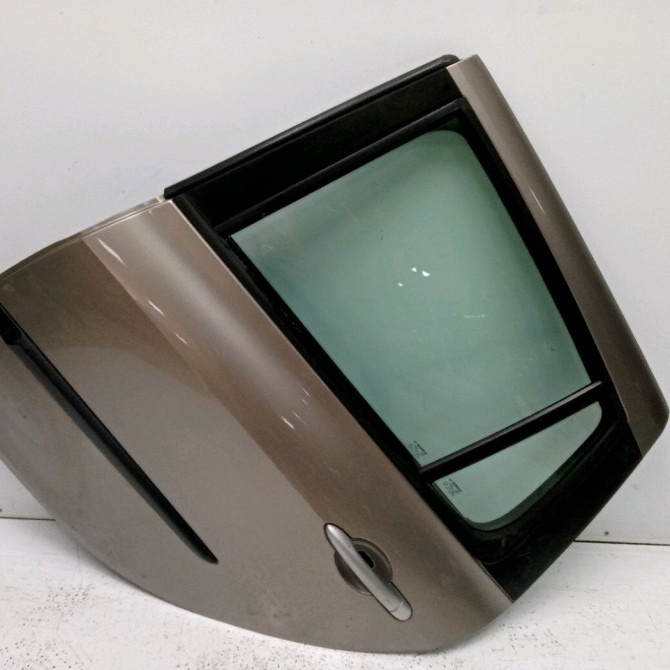 Porte arrière gauche occasion RENAULT CLIO III phase 1 ESTATE 01-2008->03-2009 1.5 DCI 85ch 7751478293 1