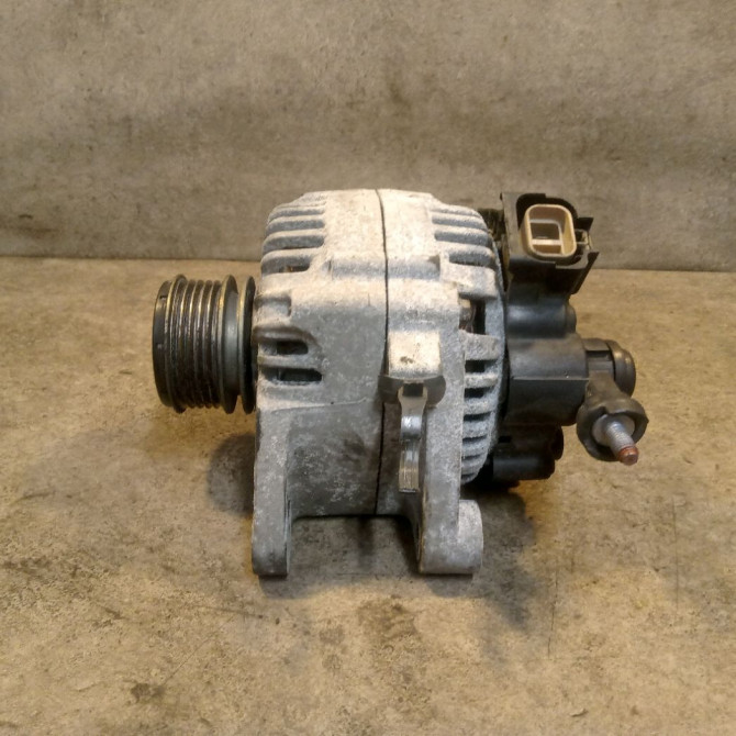 Alternateur occasion HYUNDAI GETZ Phase 2 11-2005->10-2010 1.5 CRDI 88ch 373002A010 3