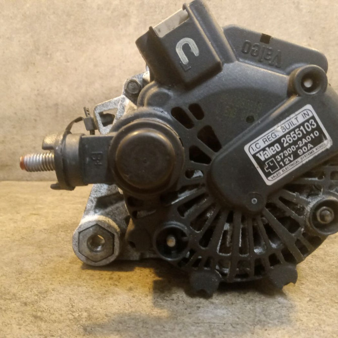 Alternateur occasion HYUNDAI GETZ Phase 2 11-2005->10-2010 1.5 CRDI 88ch 373002A010 4