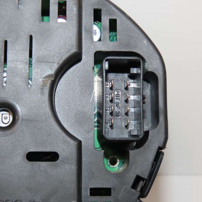 Compteur occasion VOLKSWAGEN POLO IV Phase 2 05-2005->09-2009 1.4 TDI 70ch 6Q0920843XZ06 4