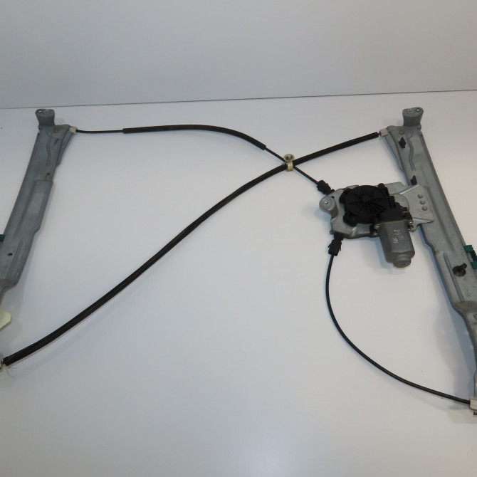 Mecanisme+moteur leve-glace avg occasion RENAULT CLIO III Phase 1 09-2005->03-2009 1.5 DCI 70ch 8200826167 2