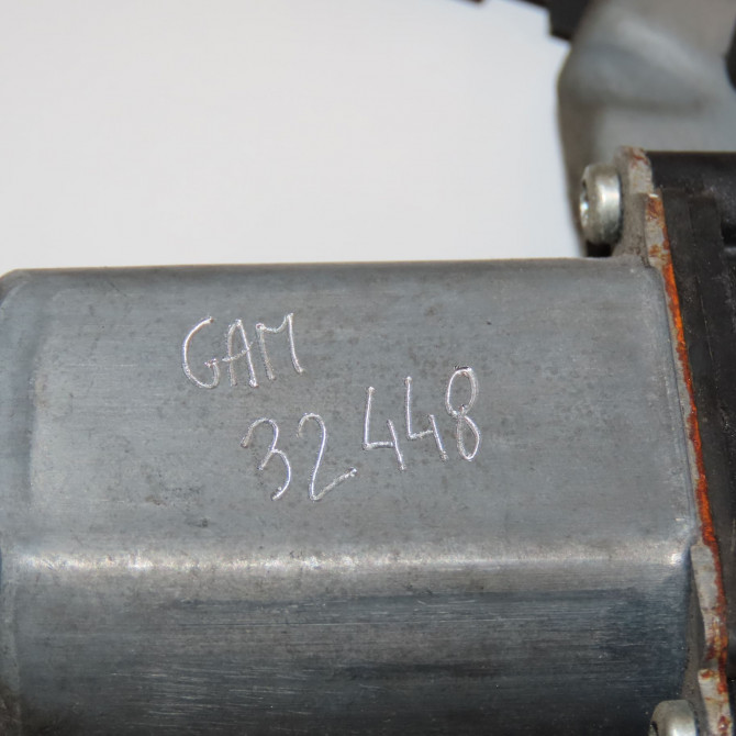 Mecanisme+moteur leve-glace avg occasion RENAULT CLIO III Phase 1 09-2005->03-2009 1.5 DCI 70ch 8200826167 4