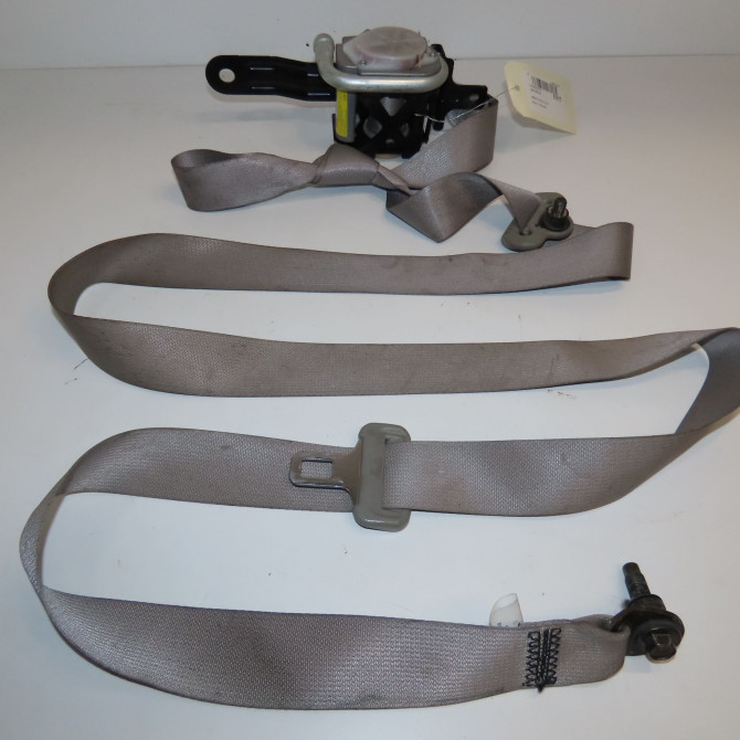 Ceinture avant droite occasion NISSAN X-TRAIL I Phase 2 01-2004->11-2007 2.2 DCI 1