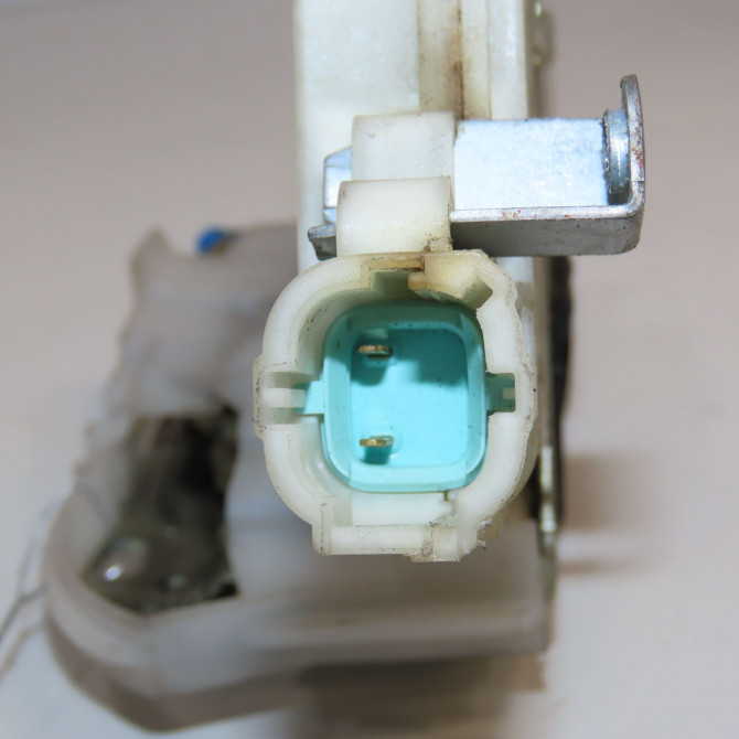 Serrure porte ard occasion NISSAN X-TRAIL I Phase 2 01-2004->11-2007 2.2 DCI 3