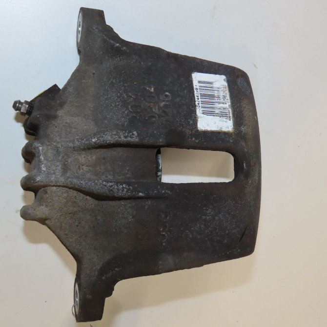 Etrier de frein avant gauche occasion PEUGEOT 206 CC Phase 1 10-2000->03-2007 1.6i 109ch 4400P2 4