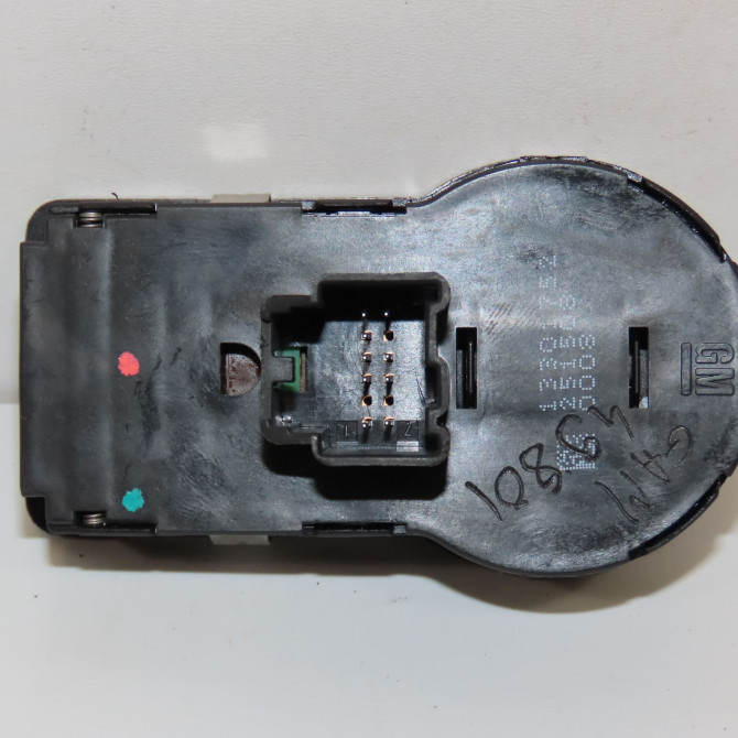 Interrupteur commande de phares occasion CHEVROLET CRUZE Phase 1 03-2009->... 13243590 2