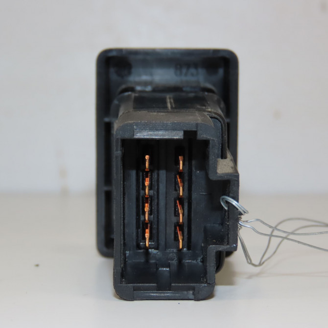 Bouton de warning occasion DACIA LOGAN I Phase 1 04-1995->04-1999 1.6 MPI 85ch 252909503R 2