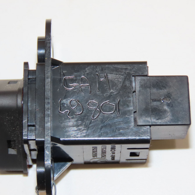 Bouton de warning occasion CHEVROLET CRUZE Phase 1 03-2009->... 95214143 3