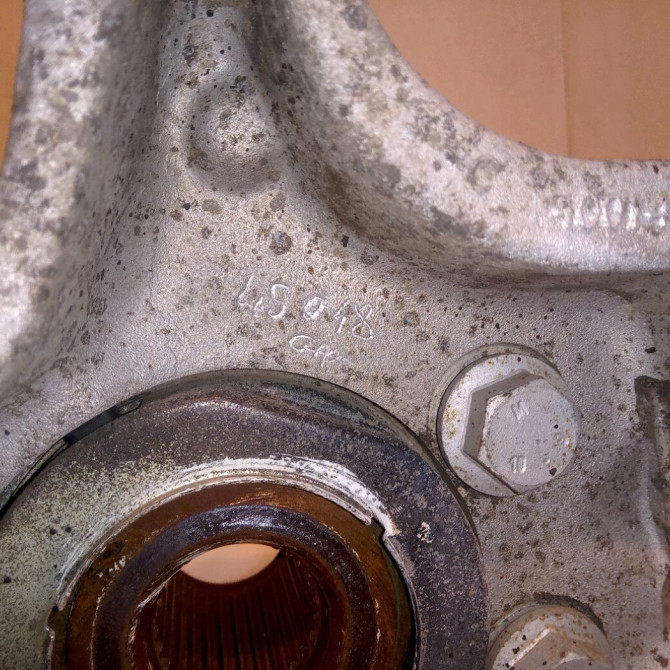 Moyeu avd occasion RENAULT LAGUNA III 402104630R 3