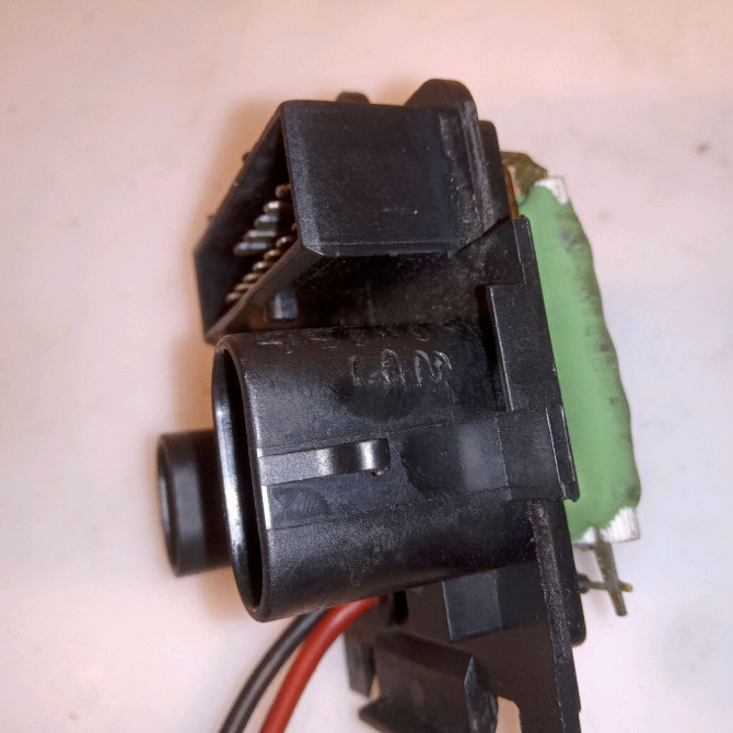 Resistance de chauffage occasion RENAULT TRAFIC II Phase 2 08-2006->... 2.0 DCI 90ch 7701208226 3