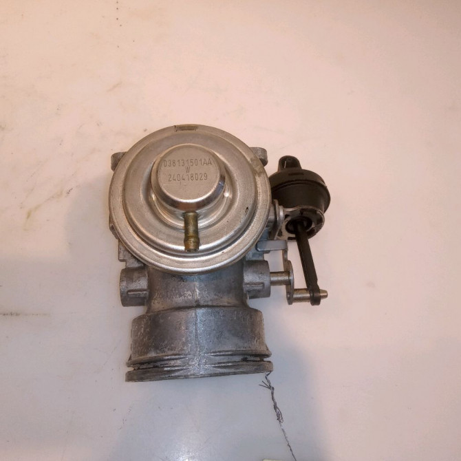 Vanne EGR occasion VOLKSWAGEN PASSAT IV Phase 2 10-2000->03-2005 1.9 TDI 130ch 3