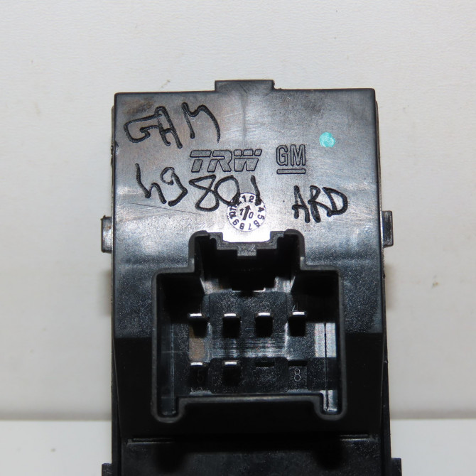 Commande leve-glace porte arrière droite occasion CHEVROLET CRUZE Phase 1 03-2009->... 20933566 3