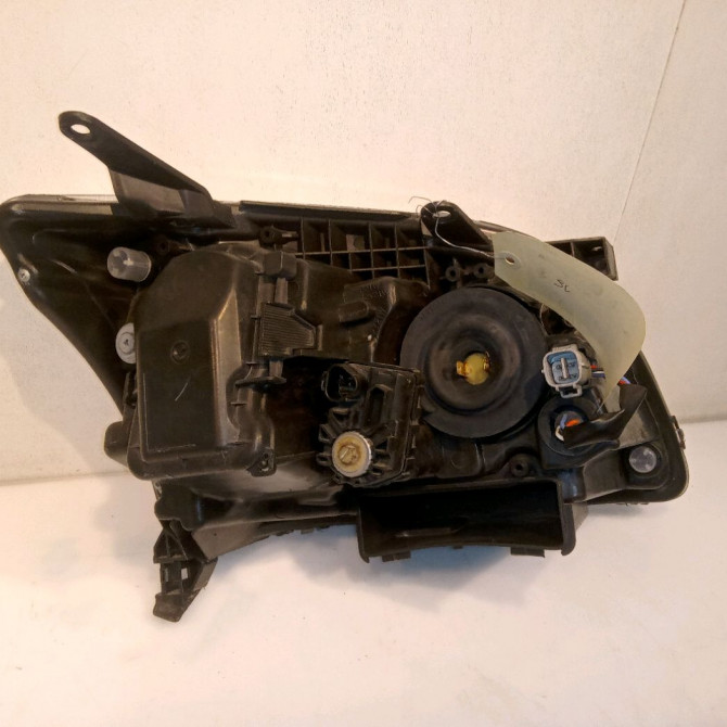 Phare gauche occasion TOYOTA AVENSIS II phase 1 05-2003->08-2006 115 D-4D 8117005191 2