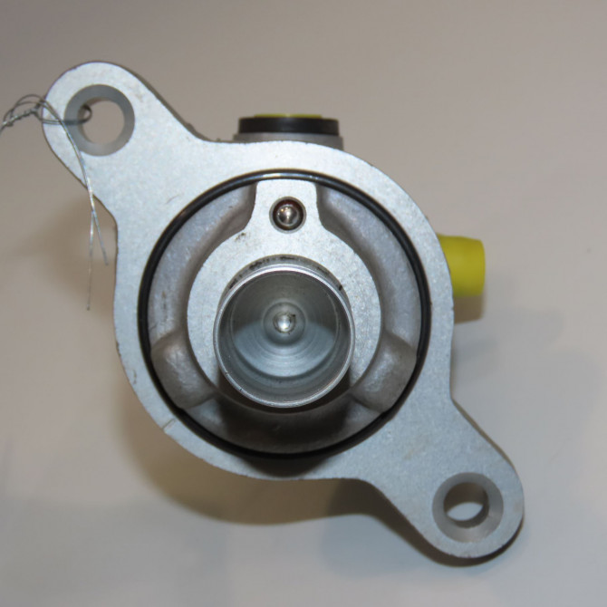 Maitre cylindre occasion SUZUKI SPLASH Phase 1 03-2008->12-2012 1.3 CDTI 75ch 3