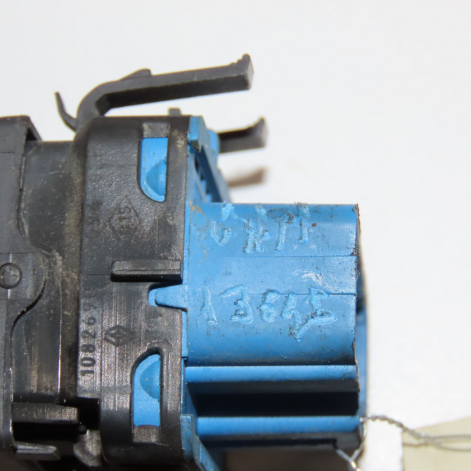 Commande lève-glace porte avant gauche occasion RENAULT MASTER III Phase 1 04-2010->... 2.3 DCI 125ch 8200108269 3