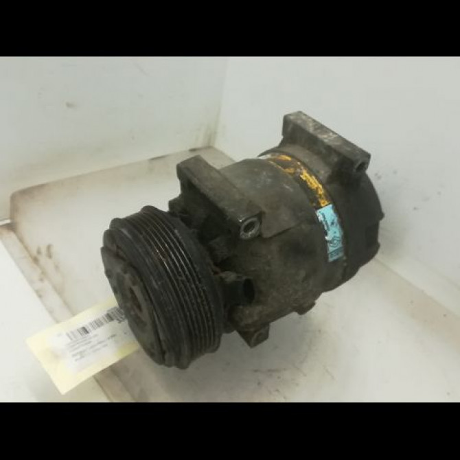 Compresseur air conditionne occasion RENAULT LAGUNA II Phase 1 11-2000->03-2005 1.9 DCI 100ch 8200021822 1