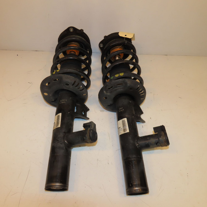 Amortisseur avant droit occasion VOLKSWAGEN PASSAT VI Phase 1 CC 11-2011->12-2017 3C0413031D 1