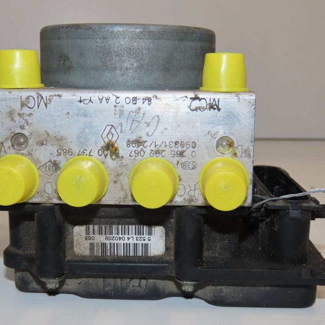 Unité hydraulique ABS occasion RENAULT SCENIC II Phase 2 09-2006->04-2009 1.6i 16v 7701067590 2