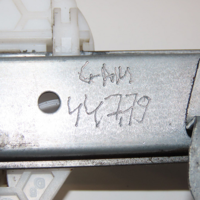 Mecanisme+moteur leve-glace ard occasion DACIA LOGAN I Phase 2 MVC 10-2008->01-2013 8200901105 6