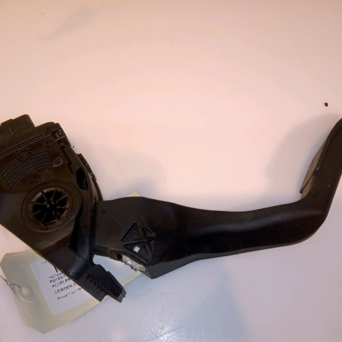 Potentiometre accelerateur occasion CITROEN C3 II Phase 1 11-2009->02-2013 1.4 HDi 70ch 2