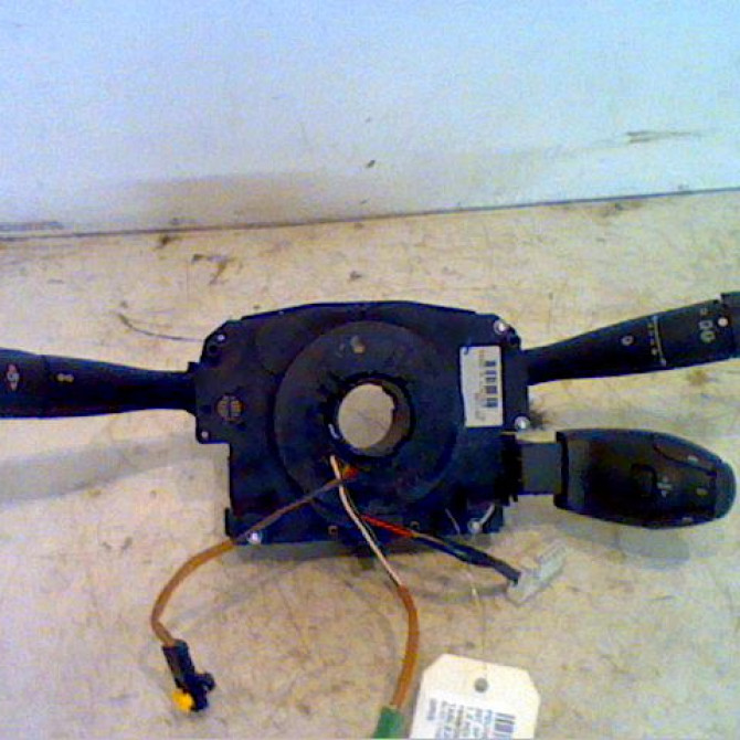 Bloc commodos occasion PEUGEOT 307 6242P3 1