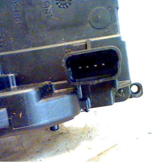 Serrure porte arg occasion RENAULT MEGANE III Phase 2 01-2012->06-2014 1.5 DCI 90ch 825030001R 2