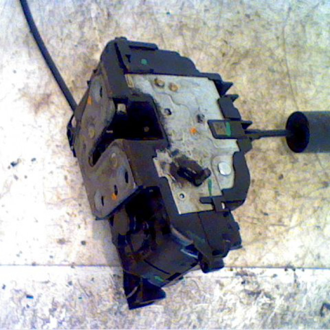 Serrure porte arg occasion RENAULT MEGANE III Phase 2 01-2012->06-2014 1.5 DCI 90ch 825030001R 3