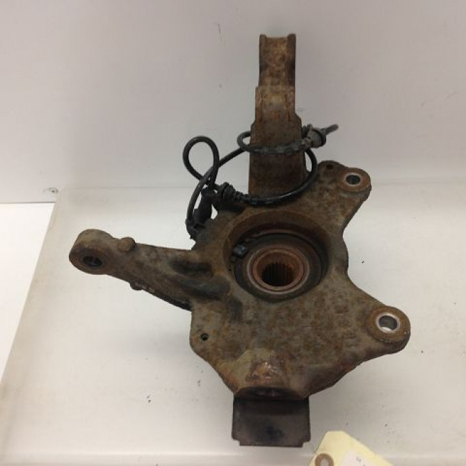 Moyeu avg occasion RENAULT MEGANE III Phase 1 11-2008->01-2012 1.4 TCE 16v 130ch 402108022R 2