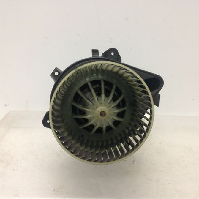 Ventilateur de chauffage occasion FIAT PUNTO II Phase 1 10-1999->05-2003 60 S 46770817 1