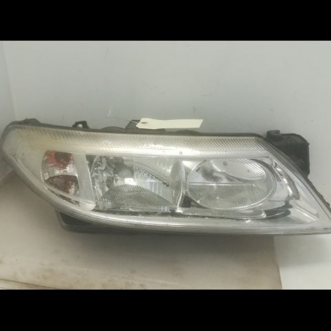 Phare droit occasion RENAULT LAGUNA II Phase 1 ESTATE 11-2000->03-2005 1.9 DCI 110ch 7701048931 1