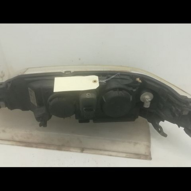 Phare droit occasion RENAULT LAGUNA II Phase 1 ESTATE 11-2000->03-2005 1.9 DCI 110ch 7701048931 2