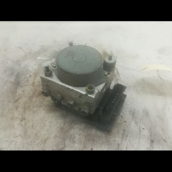Unité hydraulique ABS occasion DACIA LOGAN I Phase 2 07-2008->12-2012 1.5 DCI 70ch 8201063079 1