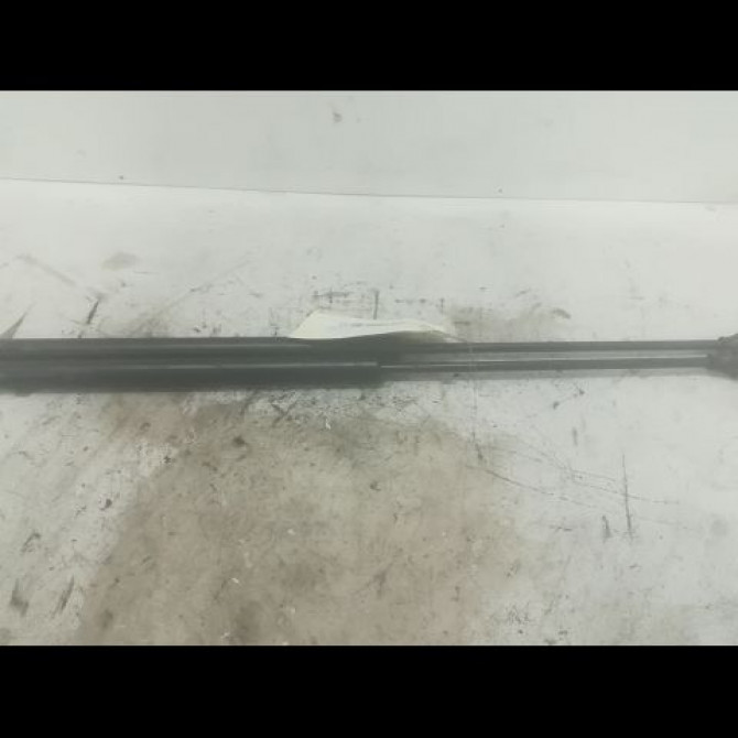 Verin droit hayon occasion CITROEN SAXO Phase 1 03-1996->09-1999 8731E7 1