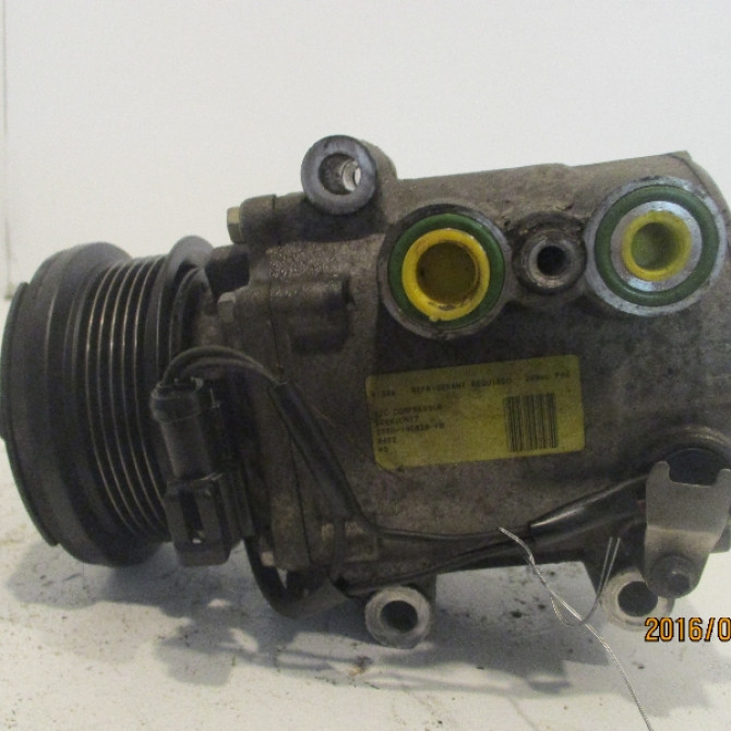Compresseur air conditionne occasion FORD FIESTA V Phase 1 09-2002->10-2005 1.3i 1405818 3
