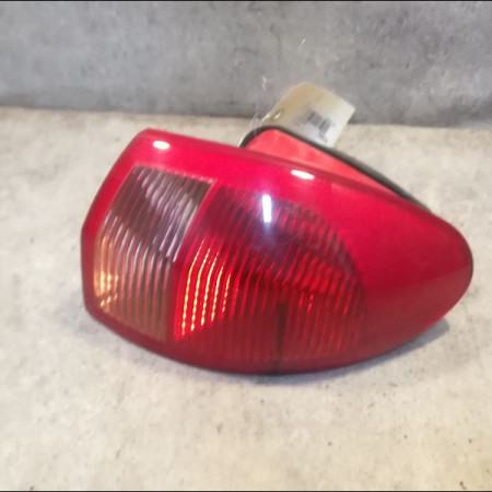 Feu arrière droit occasion ALFA ROMEO 147 Phase 1 09-2000->09-2004 1.6 T S 120ch 46556347