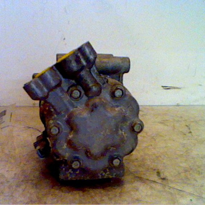 Compresseur air conditionne occasion RENAULT TWINGO II Phase 1 06-2007->11-2011 1.2i 16v 75ch 8200819568 2