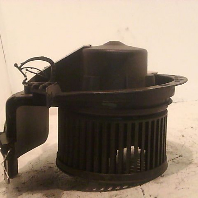 Ventilateur de chauffage occasion VOLKSWAGEN POLO III Phase 1 10-1994->11-1999 1.4 1H1820021 2