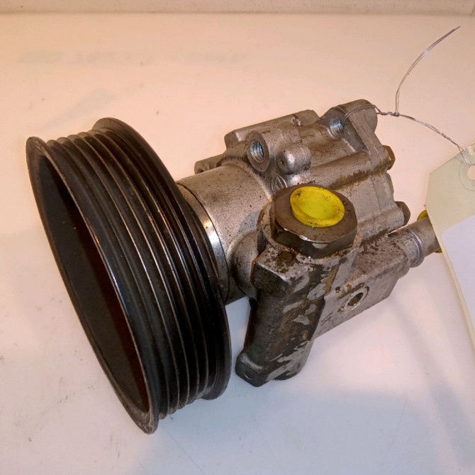 Pompe direction assistee occasion VOLKSWAGEN POLO III Phase 2 11-1999->12-2001 1.4i 8v 60ch 32145157AX 1