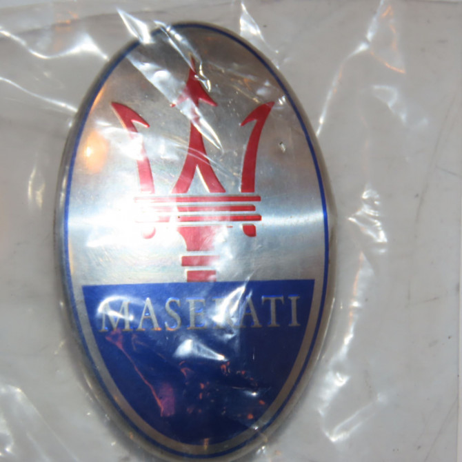 Enjoliveur pare-choc av occasion  670010774 1