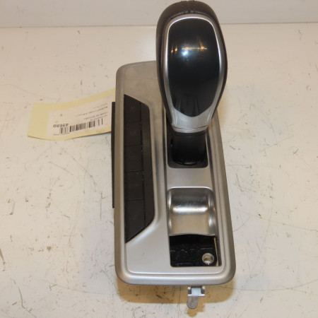 <span class="tt">Levier de vitesses occasion  </span><span class="designation"> </span>