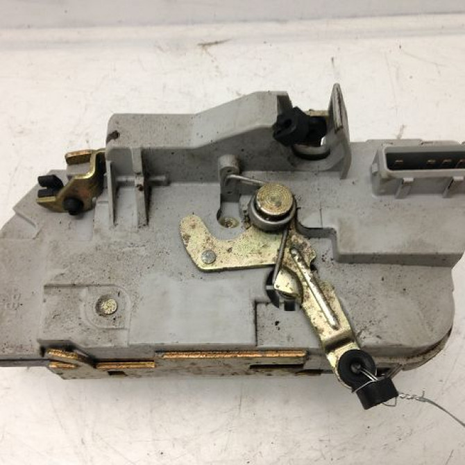 Serrure porte arg occasion PEUGEOT 406 Phase 2 04-1999->04-2004 2.0 HDI 110ch 913758 2