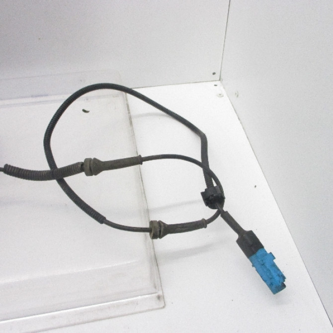 Moyeu avd occasion CITROEN C5 I Phase 2 09-2004->06-2008 1.6 HDi 110ch 0000330775 2