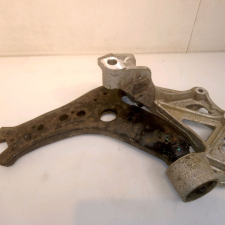 Triangle inf avg occasion SKODA ROOMSTER Phase 1 09-2006->09-2010 1.9 TDI 6Q0407151L