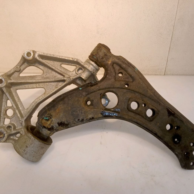 Triangle inf avg occasion SKODA ROOMSTER Phase 1 09-2006->09-2010 1.9 TDI 6Q0407151L 2