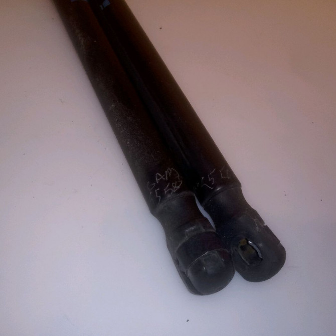 Verin droit hayon occasion OPEL CORSA IV Phase 1 09-2006->12-2010 1.3 CDTI 75ch 13182537 2